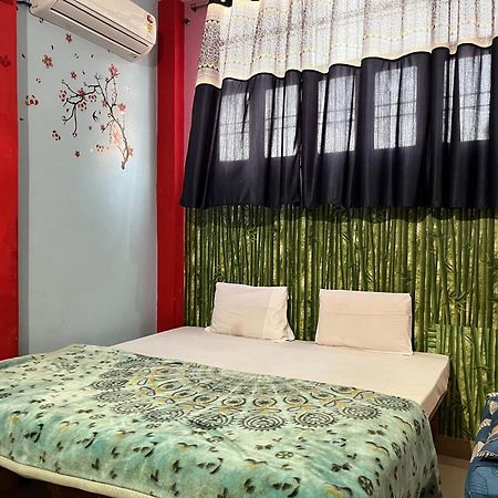 Indra Paying Guest House Varanasi Exterior photo