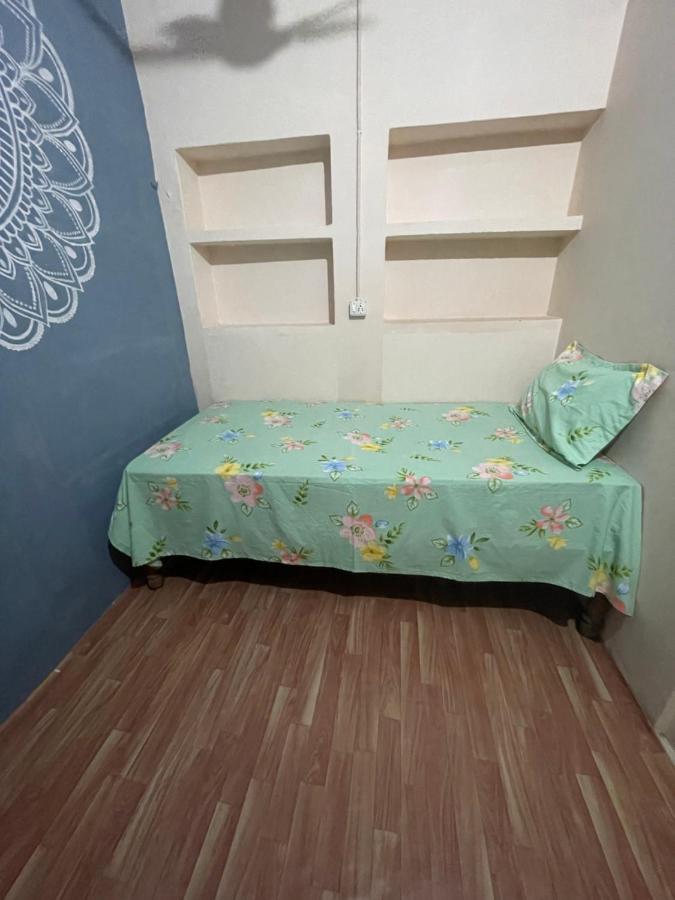 Indra Paying Guest House Varanasi Exterior photo